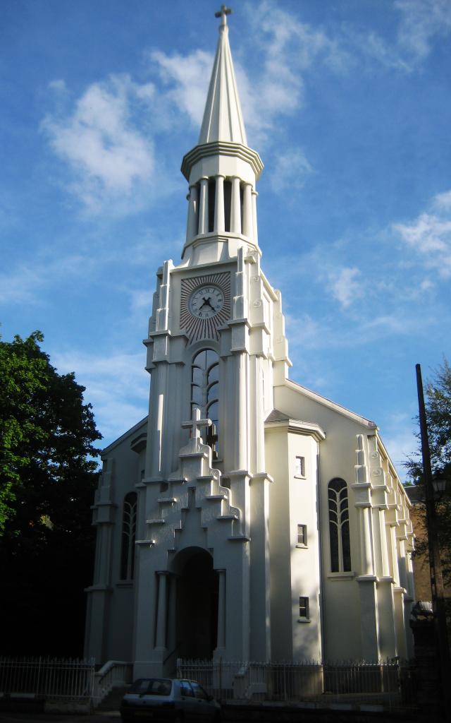 bagnoles-orne-eglise-sacre-coeur-1