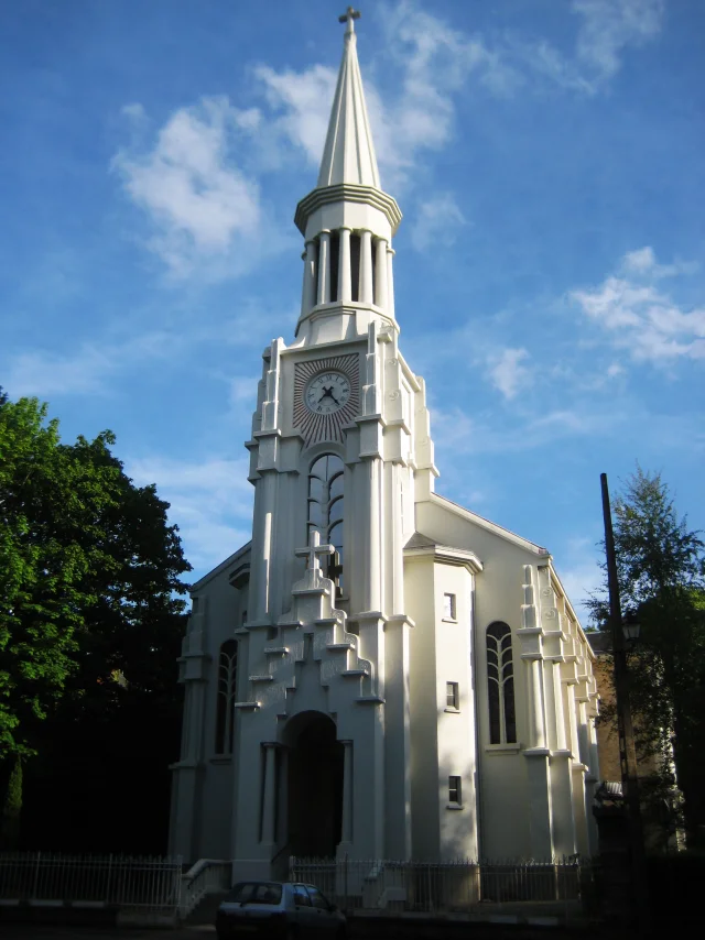 bagnoles-orne-eglise-sacre-coeur-1