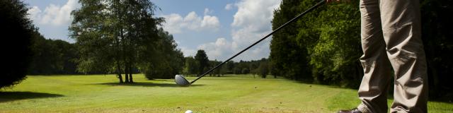 bagnoles-orne-golf-green-golfeur-3