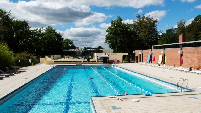 Bagnoles Orne Piscine Sport Natation Couloir Nage Longueur 2