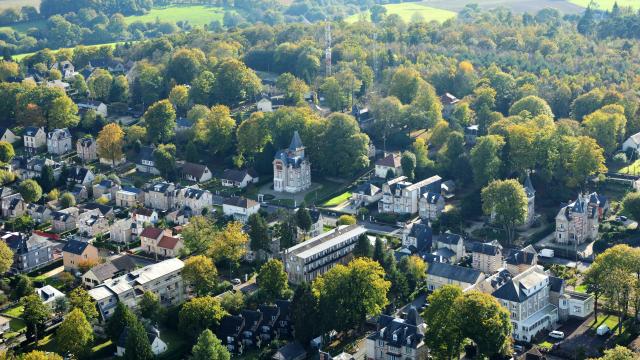 quartier-belle-epoque-bagnoles-orne-vue-aerienne-2