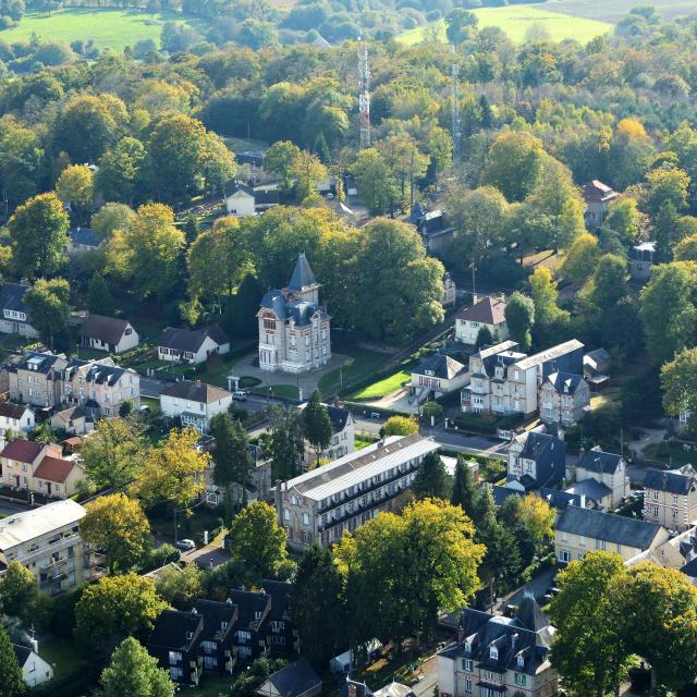 quartier-belle-epoque-bagnoles-orne-vue-aerienne-2