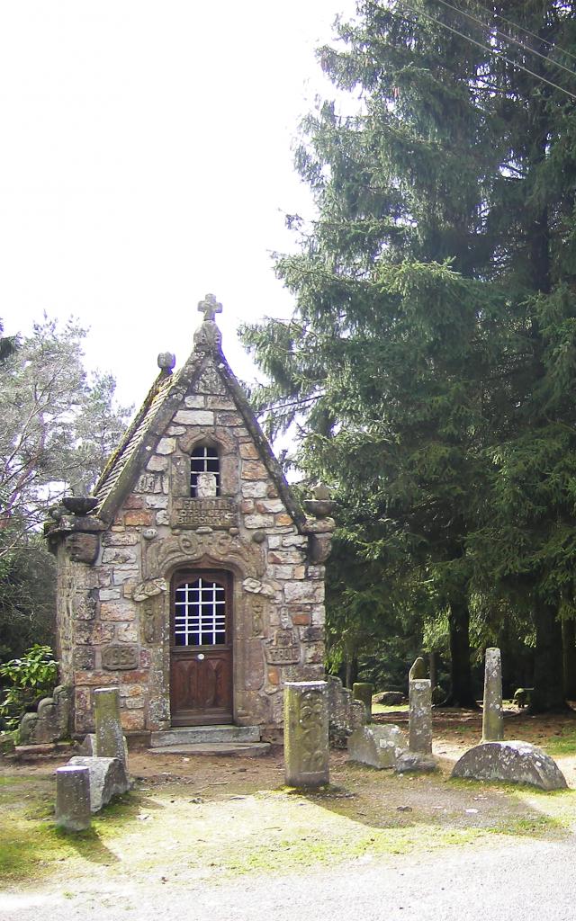 chapelle-sainte-genevieve-face