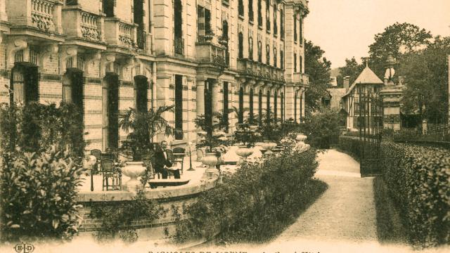 bagnoles-orne-grand-hotel-terrasse-belle-epoque