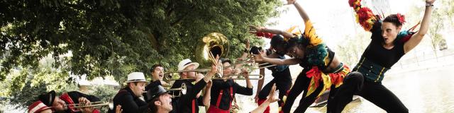 Bagnoles Orne Fanfare Musique Concert Deambulation Spectacle Musique Festival