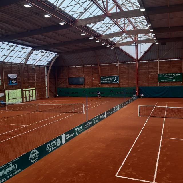 Bagnoles Orne Tournoi Tennis Internationaux Complexe Maxime Merlin Terrains Raquettes Atp 2022