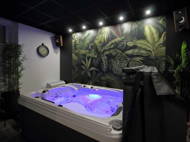 Bagnoles Orne Bebagnoles Detente Relaxation Spa Rocauchien Amazonia Jacuzzi