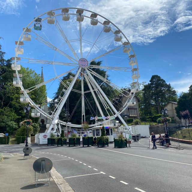 Bagnoles Orne Bebagnoles Grande Roue Juin Ciel Place Meliodon