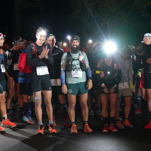 Bagnoles Orne Bebagnoles Bnt2023 Depart Ultratrail Nuit Casartprod