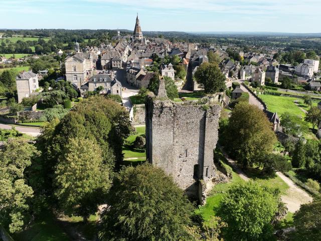 Bagnoles Orne Bebagnoles Domfront Vue Aerienne Chateau Eglise