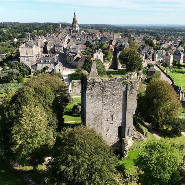 Bagnoles Orne Bebagnoles Domfront Vue Aerienne Chateau Eglise