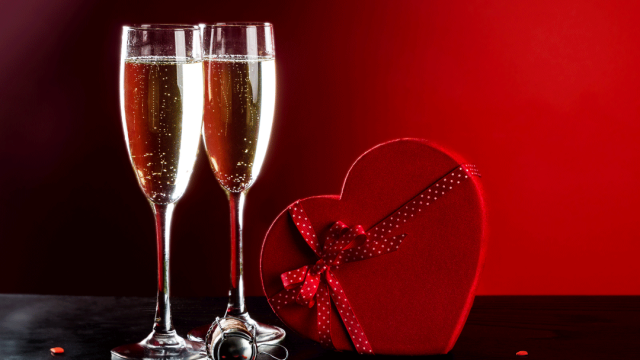 Bagnoles Orne Bebagnoles Saint Valentin Bulles Verres Amour