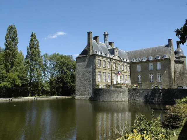 Bagnoles Orne Bebagnoles Chateau Flers Musee Douves Pont Visite Alentours