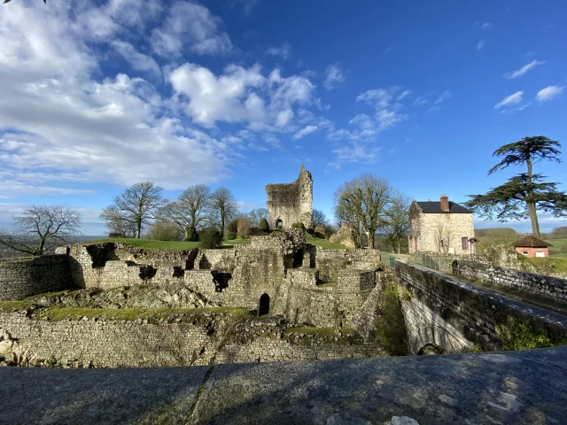 Bagnoles Orne Bebagnoles Domfront Chateau Maison Gardien Parc