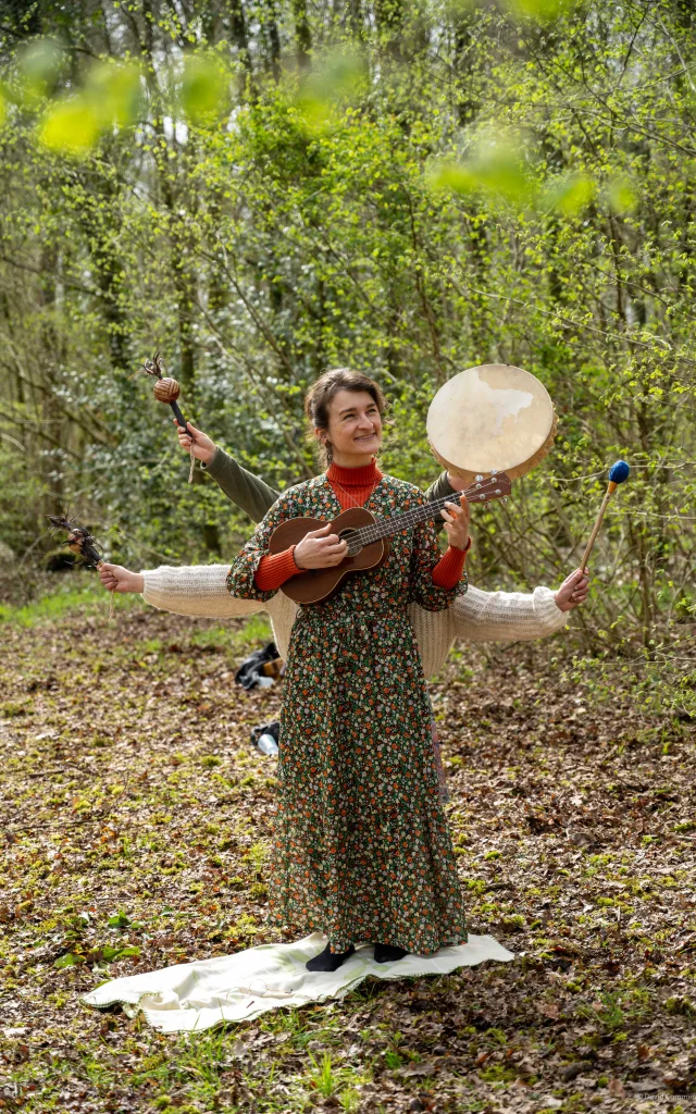 Morgan thérapeuthe musique et prof de yoga Bagnoles de lOrne