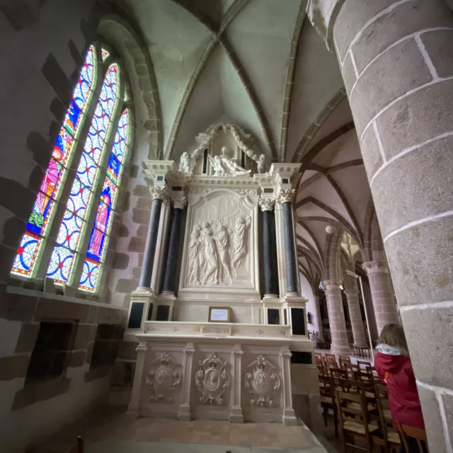 Lonlay Abbaye Vitrail Eglise Medieval Bocage Domfront Bagnoles